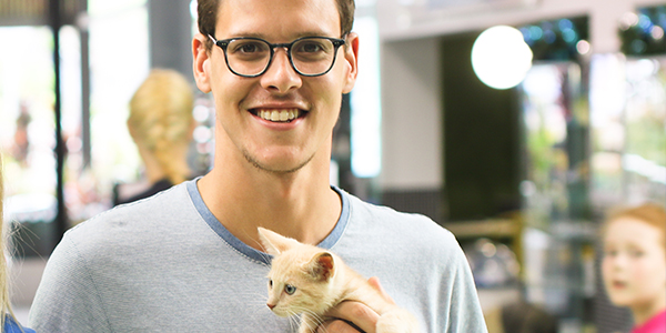 RSPCA Queensland Ambassador, Australian Olympic Swimmer Mitch Larkin